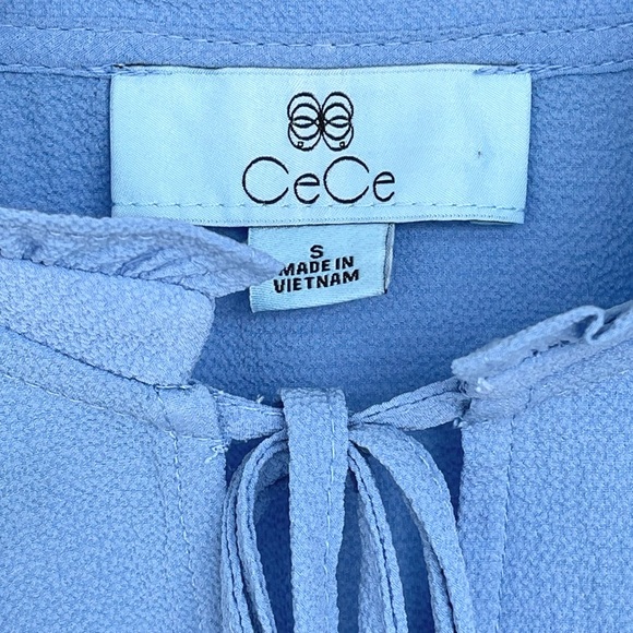 CeCe Ruffle Crepe Blouse Split Neckline with Tie Pintucks Long Sleeve Small - Picture 8 of 15